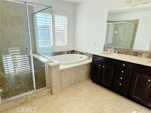 Building Photo - 6870 Tourmaline Dr