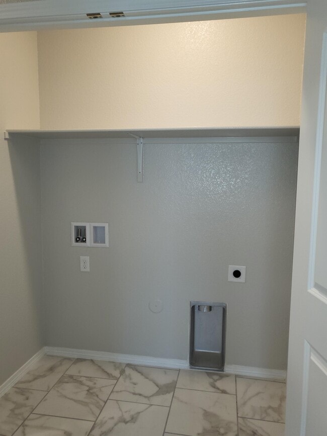 Building Photo - 15137 Ambition Ave