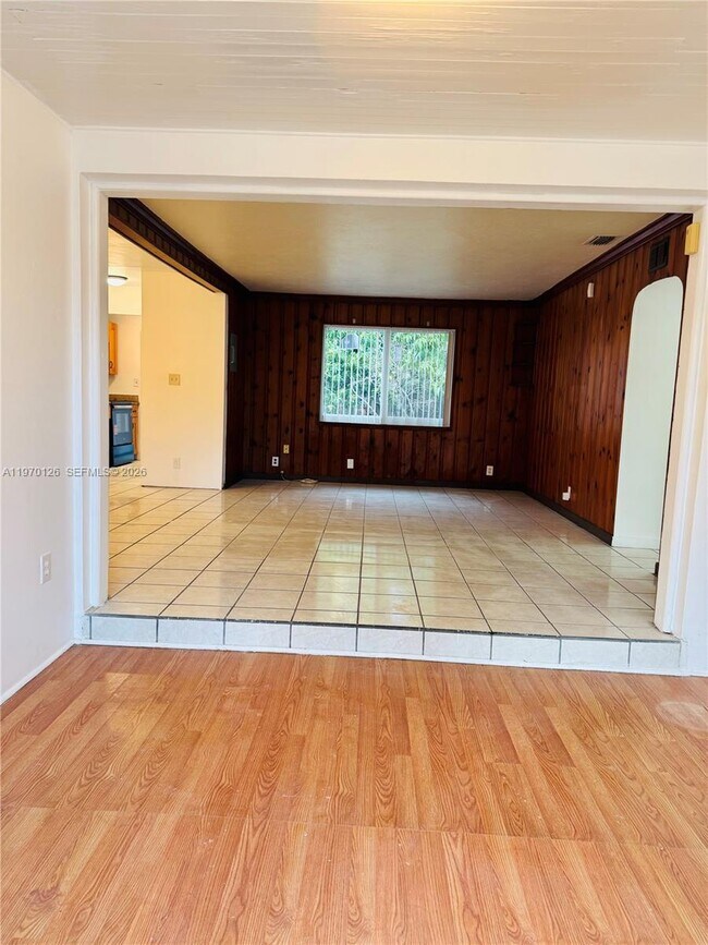 Building Photo - 2411 Rodman St