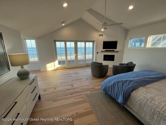 Building Photo - 3632 Ocean Terrace