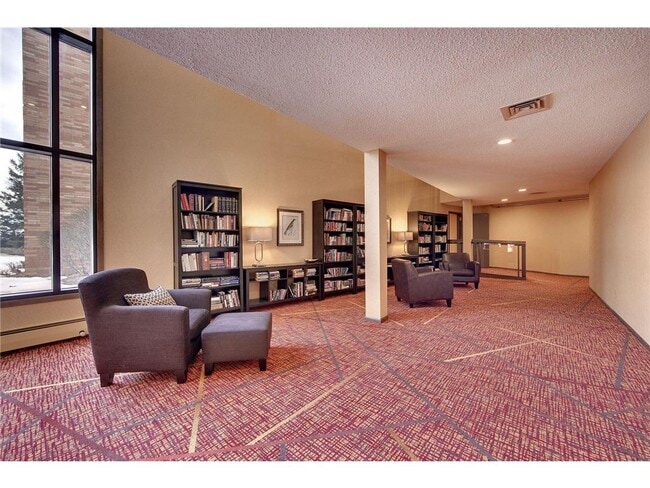 Building Photo - 1830 Eagle Ridge Dr