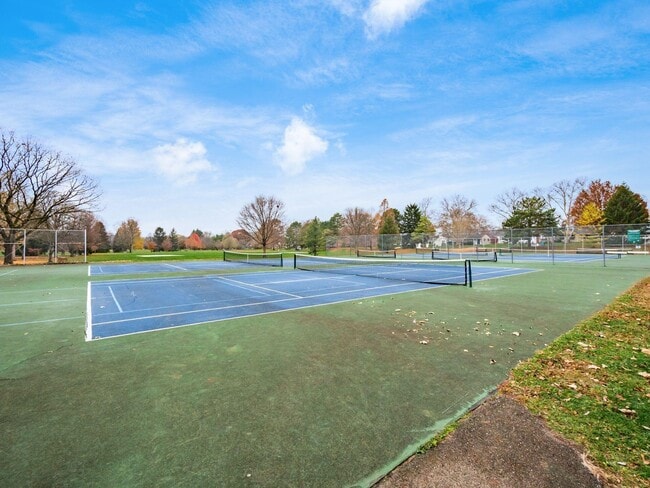 Building Photo - 2475 Swansea Rd