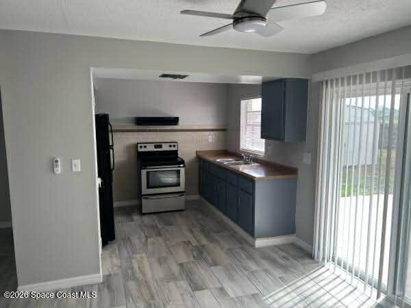 Building Photo - 3210 Edgewood Dr NE