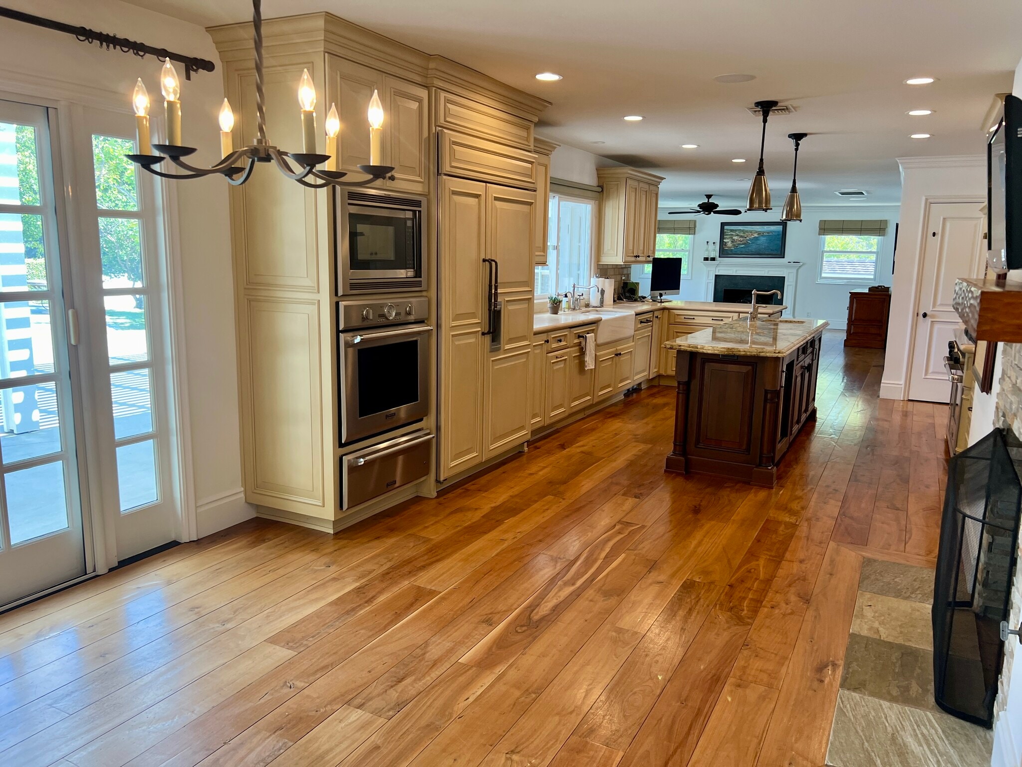 Open kitchen with Wolf and Thermador appliances - 4703 Ferncreek Dr