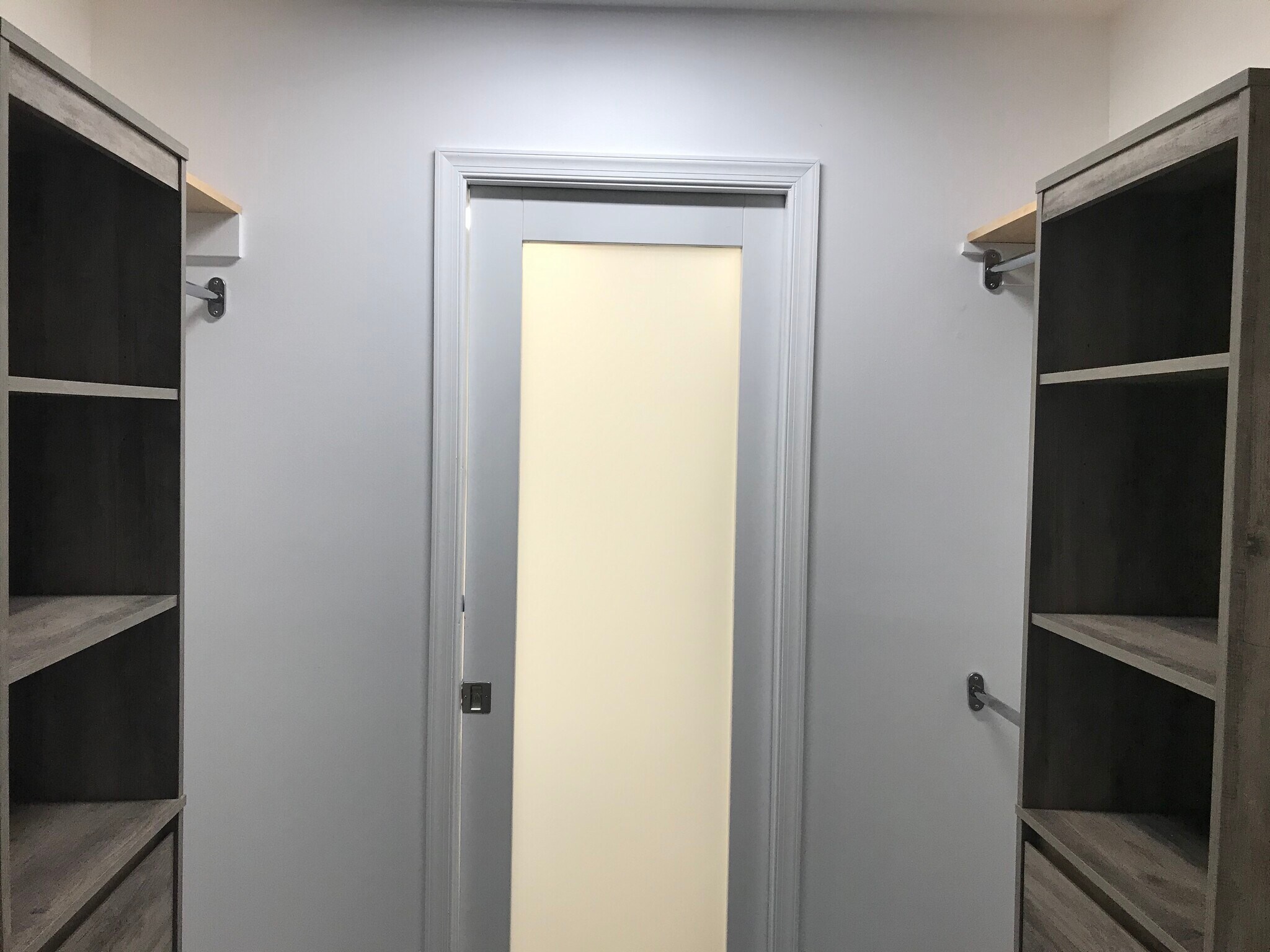 Building Photo - 5815 Rexford Dr