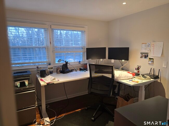 Building Photo - 276 Dunnlea Rd