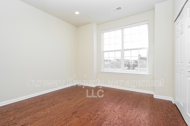 Building Photo - 5325 Palomino Ct