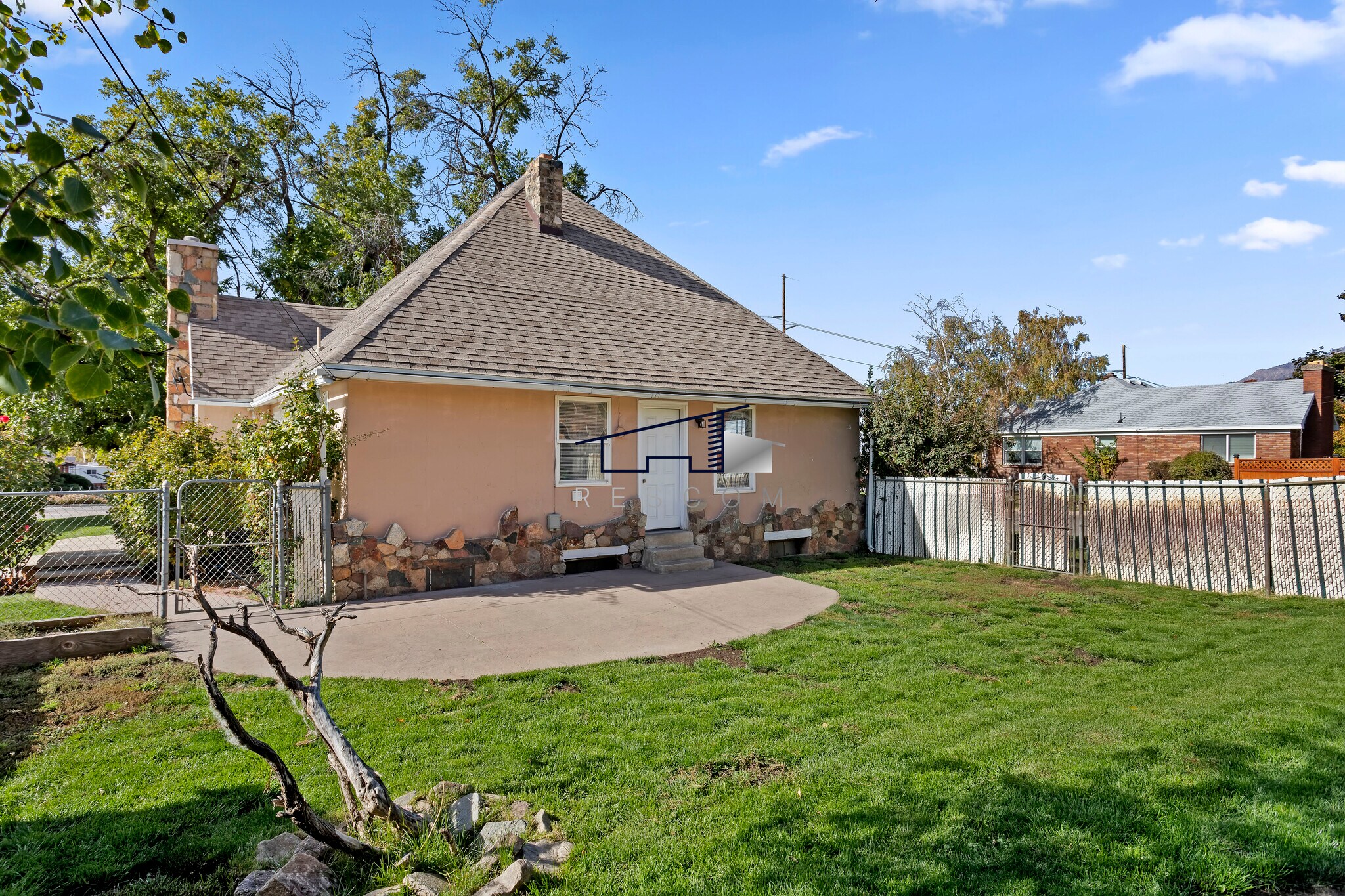 Building Photo - 352 Harrison Blvd