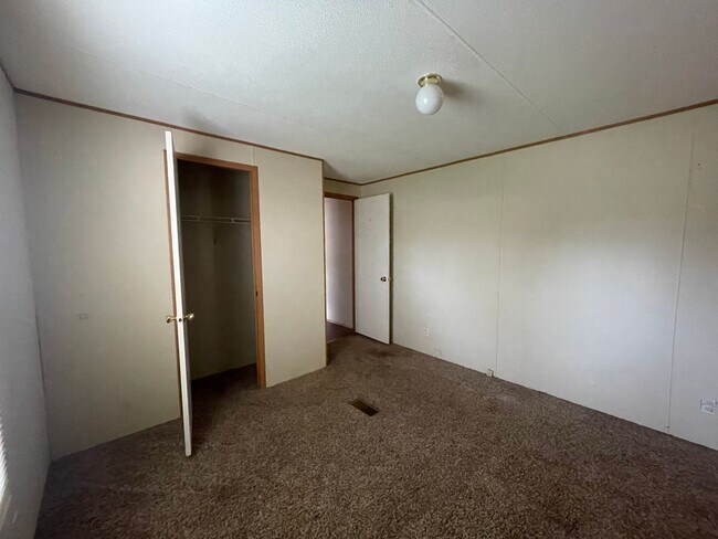 Building Photo - 3602 Wellington Ln