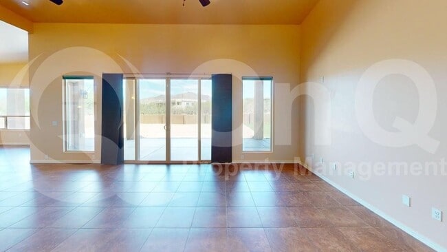 Building Photo - 9398 E Desert Milkweed Ct