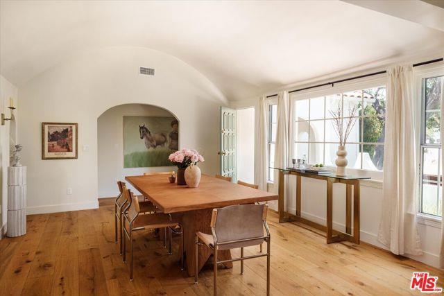 Building Photo - 1410 Stanford Dr