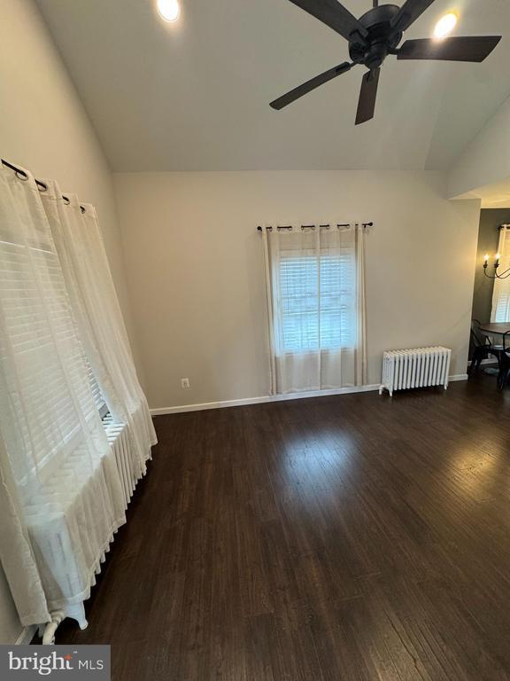 Building Photo - 122 S Haviland Ave