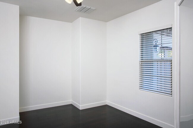 Building Photo - 10924 N 136th Pl