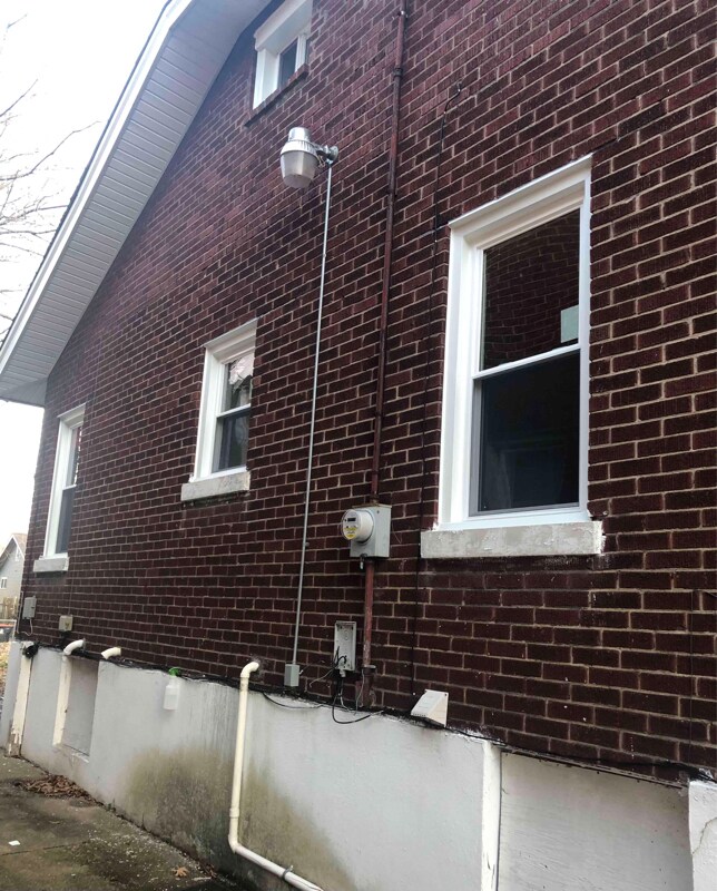 Building Photo - 321 Glendora Ave