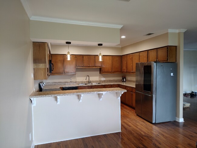 Building Photo - 304 Holly Hill Rd