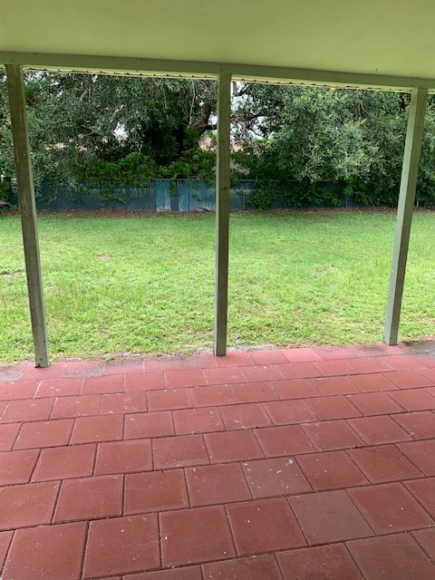 Building Photo - 332 NE Cullman Ct