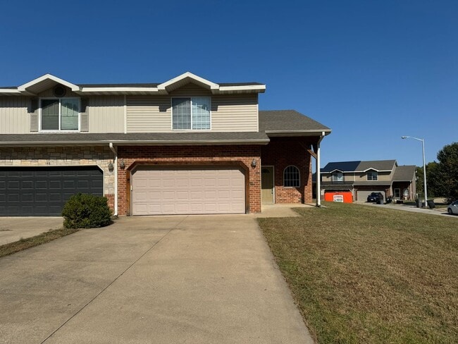 Primary Photo - Spacious 3-Bedroom Duplex Located within C...