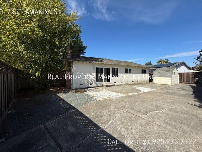 Building Photo - 7251 Amanda St