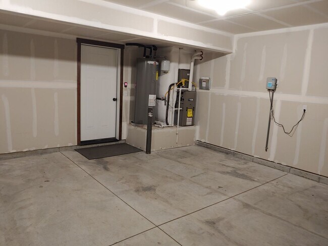Building Photo - Beautiful New Home in Post Falls-Dog Friendly