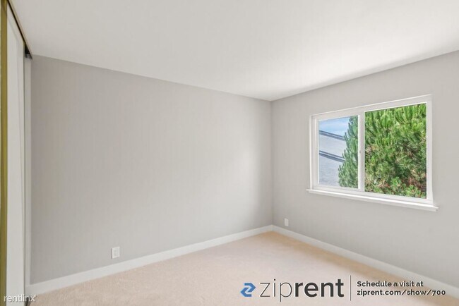 Building Photo - 4 br, 2.5 bath Townhome - 32259 Mercury Wa...