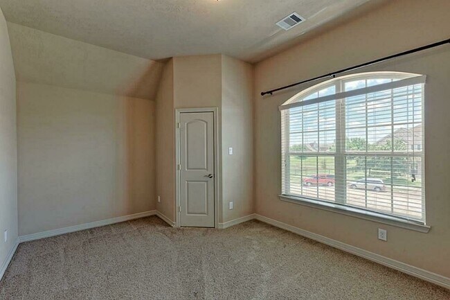 Building Photo - 2104 Pearl Bay Ct