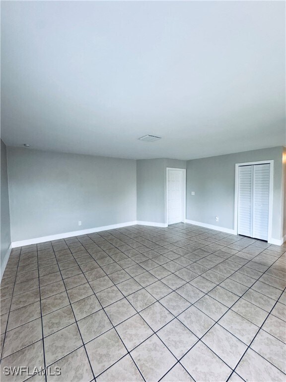 Building Photo - 4107 SE 18th Pl