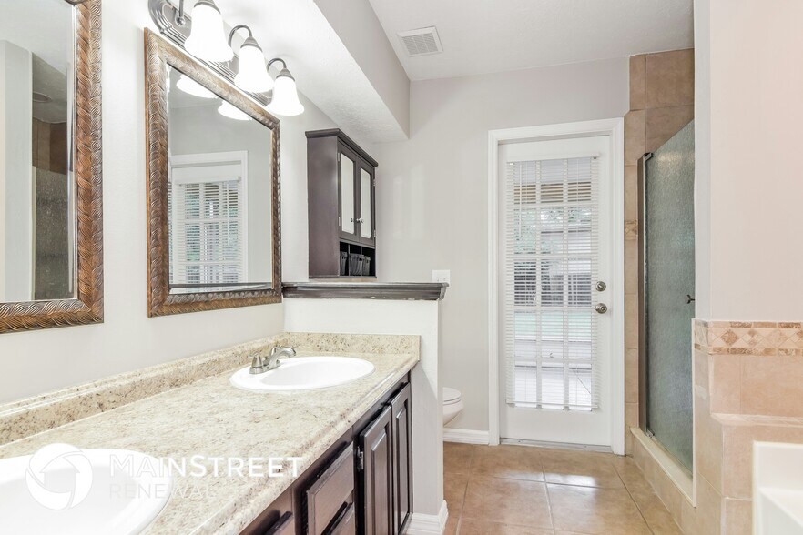 Building Photo - 2219 Glen Mist Dr