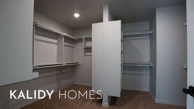 Building Photo - 801 Red River Dr