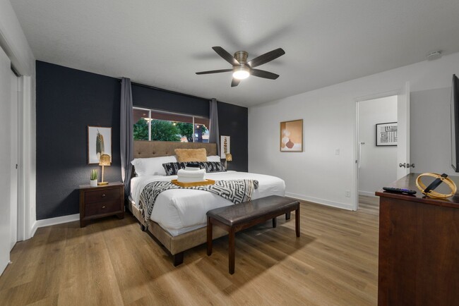 Building Photo - Fully furnished Tempe home with gorgeous b...