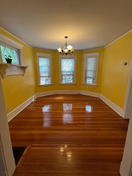 Building Photo - 267 Allston St