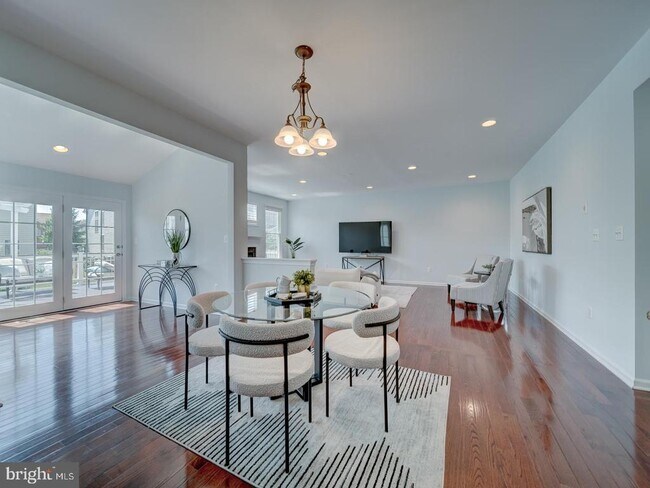 Building Photo - 43320 Barnstead Dr