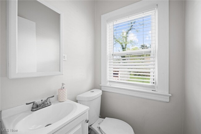 Building Photo - 1047 Hillstone Rd