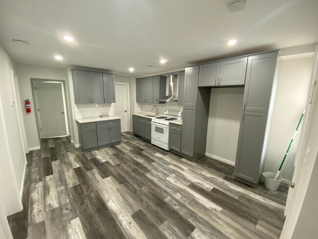 New kitchen - 156 President St