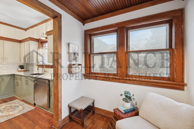 Building Photo - 236 N Holyoke St
