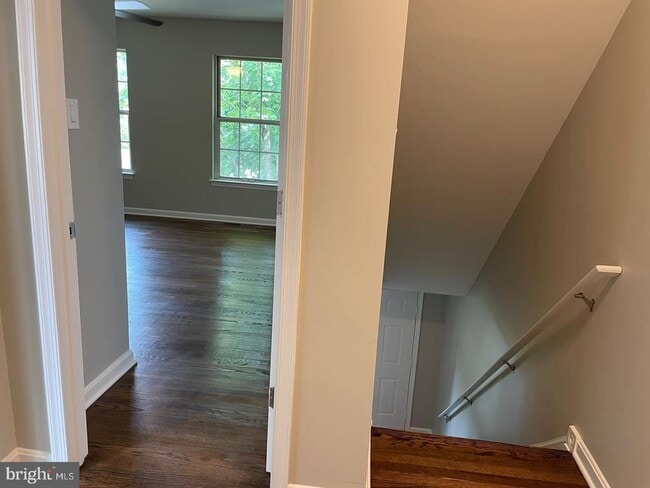 Building Photo - 108 Hunter Run Rd