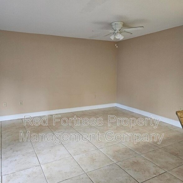 Building Photo - 3100 Seasons Way