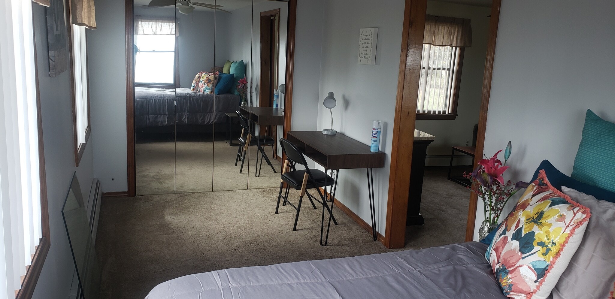 Bedroom with waterviews - 19 Crest Ave