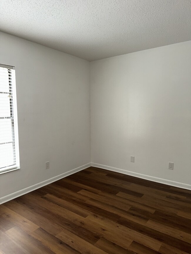 Building Photo - THE PLANTATION COMMUNITY IN CARROLLWOOD