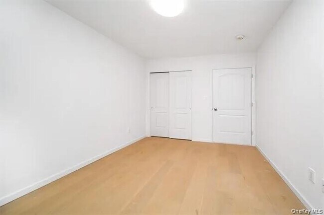 Building Photo - 39-14-55 57th St