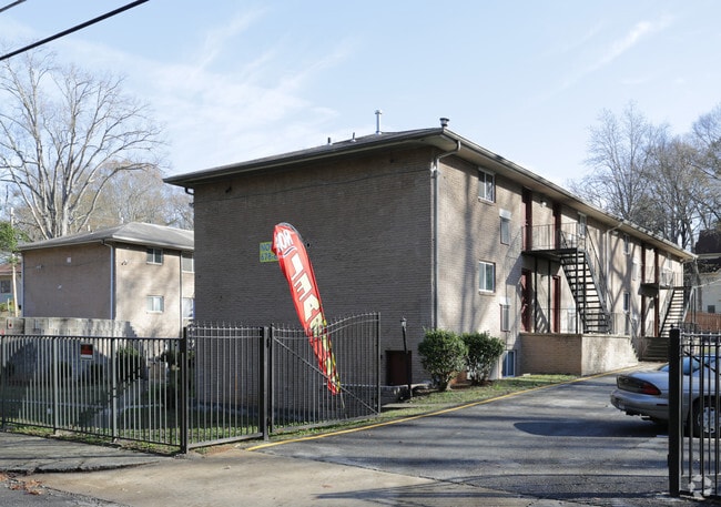 Primary Photo - 3300 College St