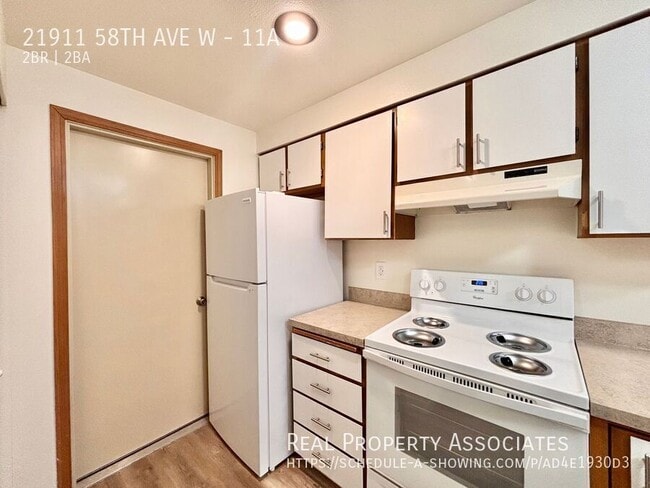 Building Photo - 21911 58th Ave W