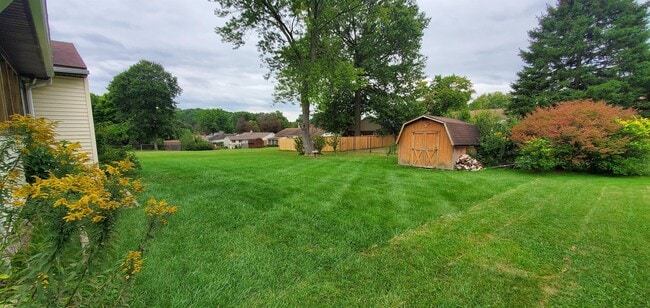 Building Photo - 2689 Sierra Dr