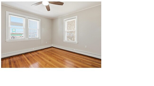 Building Photo - Single-Family House