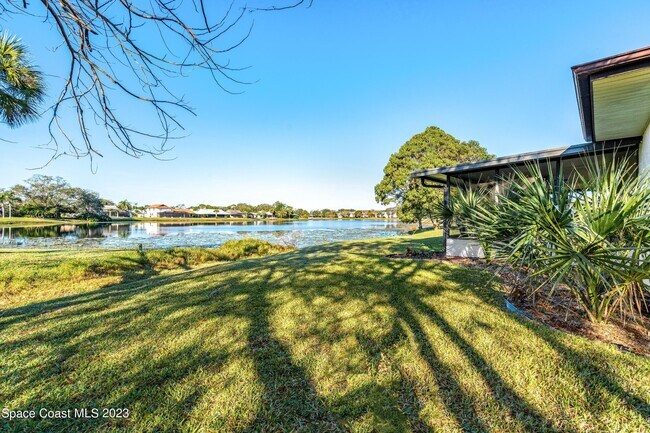 Building Photo - 1080 Park Ridge Pl