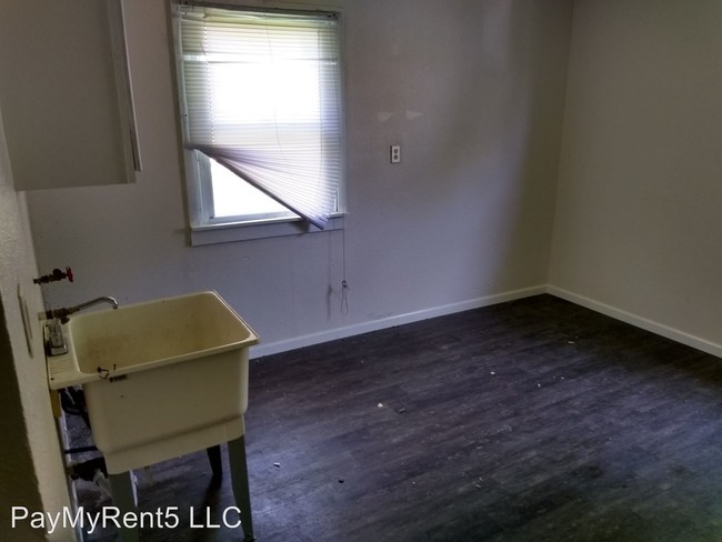 Building Photo - 3 br, 2 bath House - 5230 W Mill Road