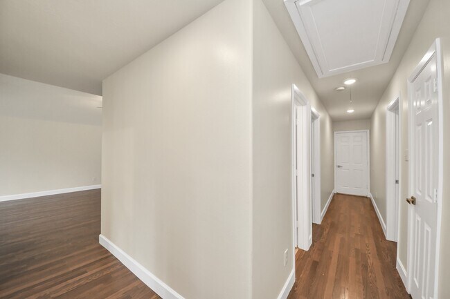 Building Photo - 18910 Bonners Park Cir
