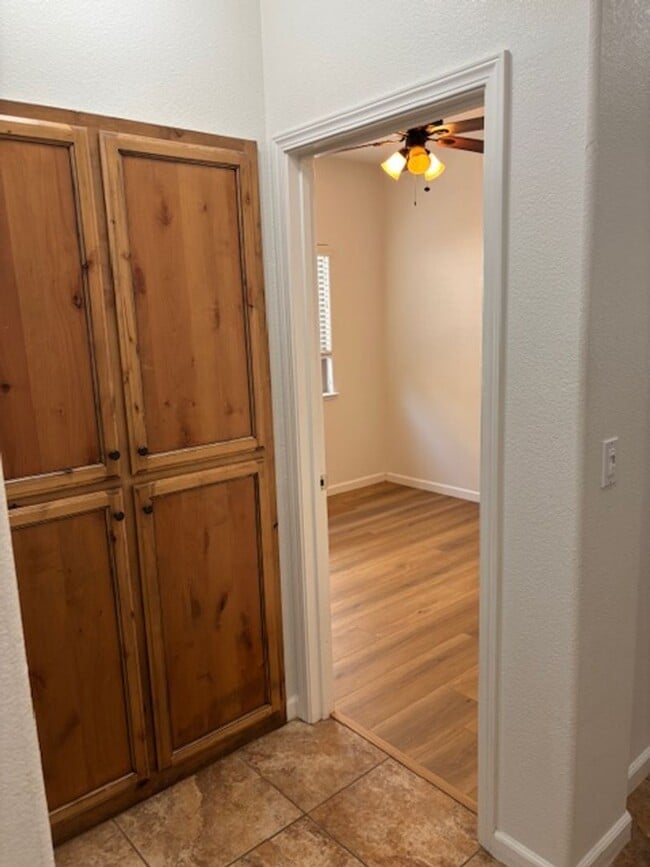 Building Photo - Single Story Home in Lincoln