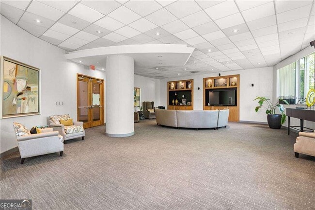 Building Photo - 3338 Peachtree Rd
