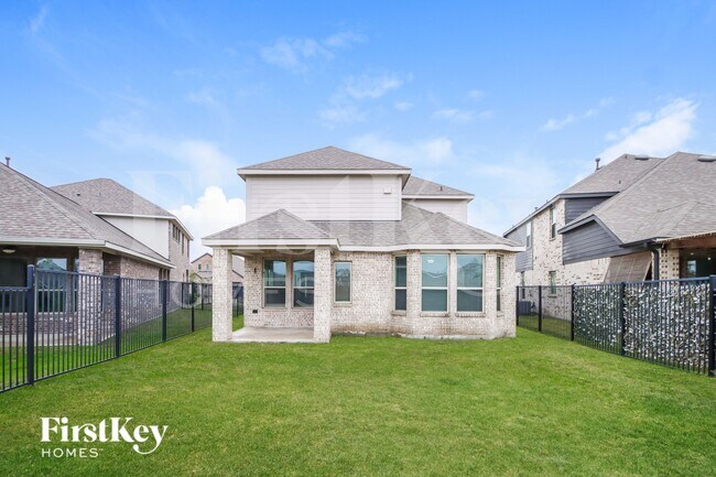 Building Photo - 15758 Cairnwell Bend Dr