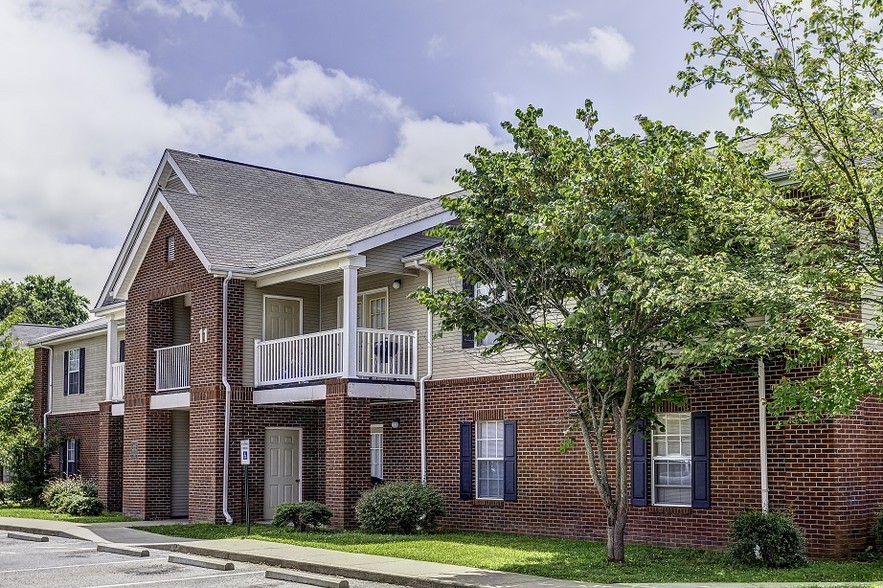 Miller Town Apartments - 395 Jack Miller Blvd Clarksville TN 37042 ...